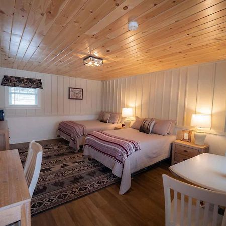 לייק פלאסיד The Snowshoe Lodge מראה חיצוני תמונה