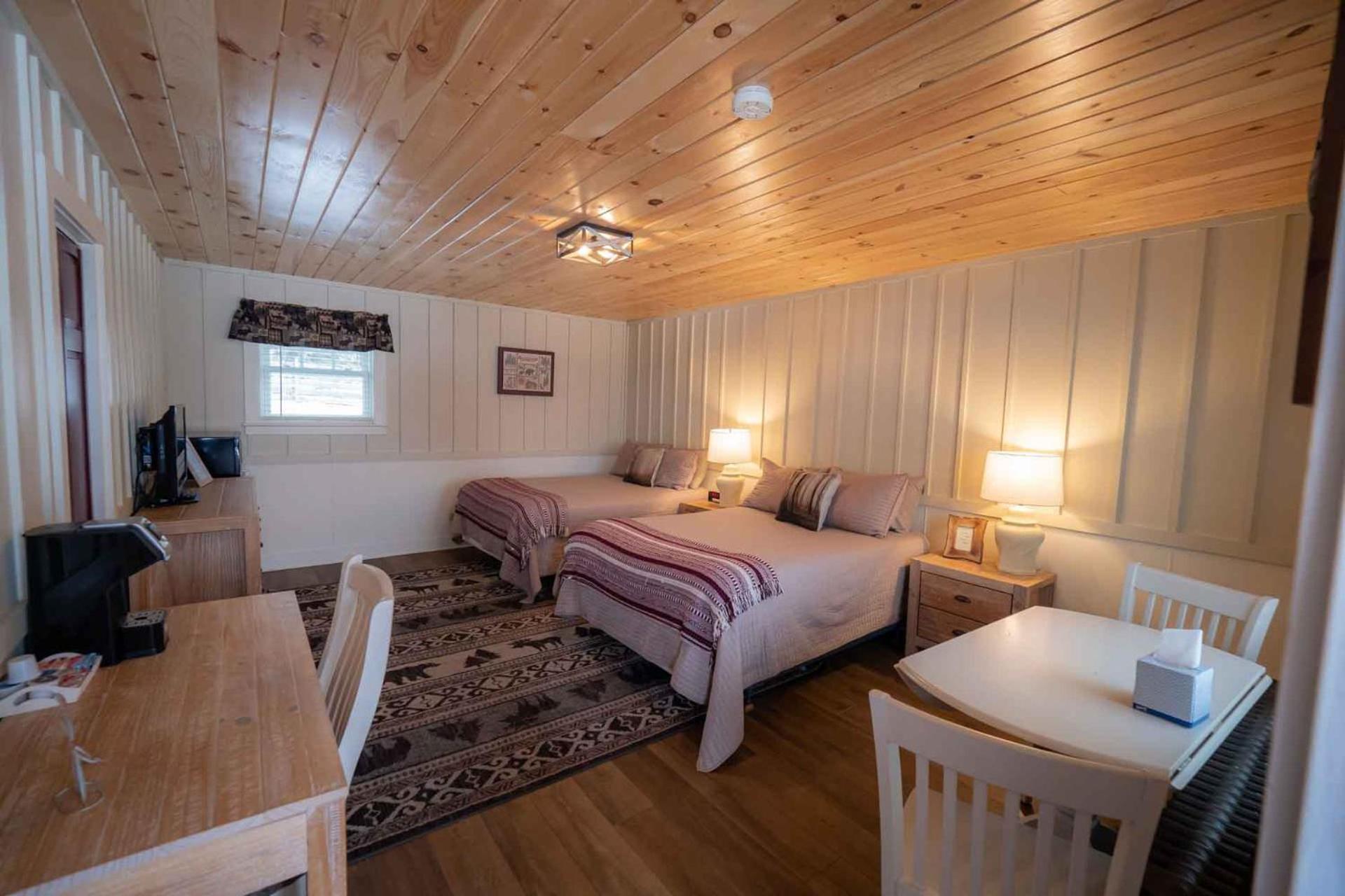 לייק פלאסיד The Snowshoe Lodge מראה חיצוני תמונה